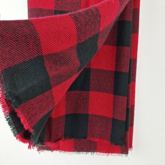 Large Heritage Print Buffalo Plaid Wrap. Red Black Blanket Scarf Size 44 x 84 - Picture 6 of 9